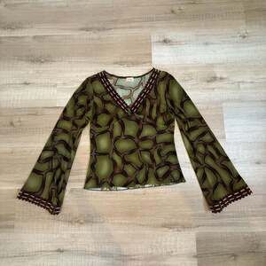 Vintage Y2K True Light Green Abstract Giraffe Print Bell Sleeve V-Neck Top Small